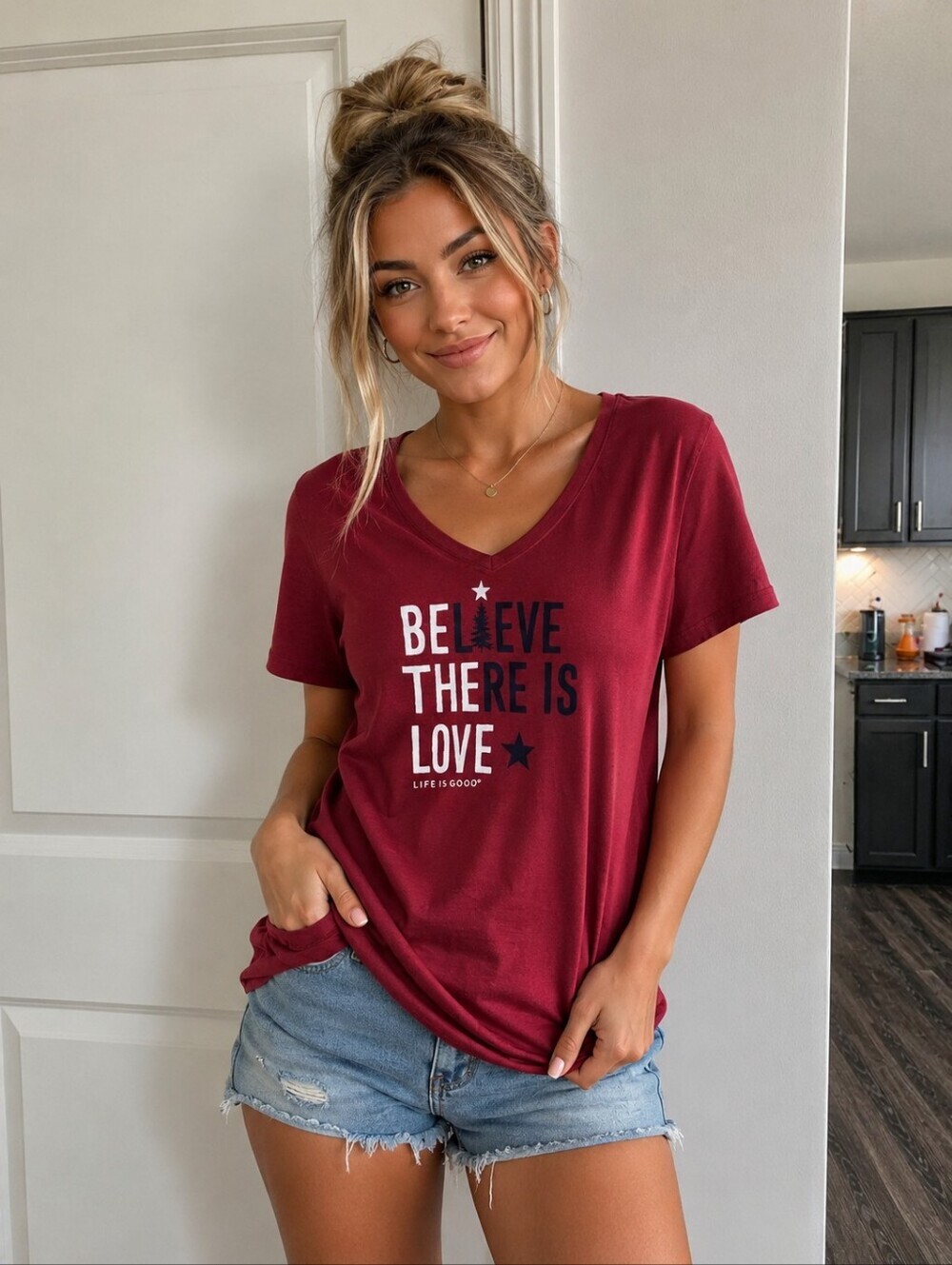 Life Is Good 'Believe There Is Love' Size Large